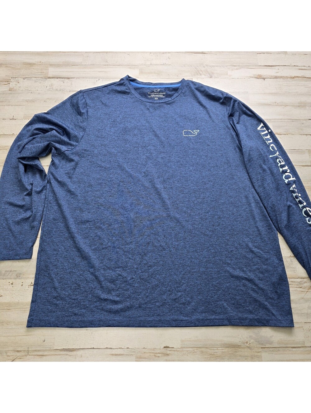 Vineyard Vines Shirt Mens XXL Blue Performance Long Sleeve Whale Logo Graphic